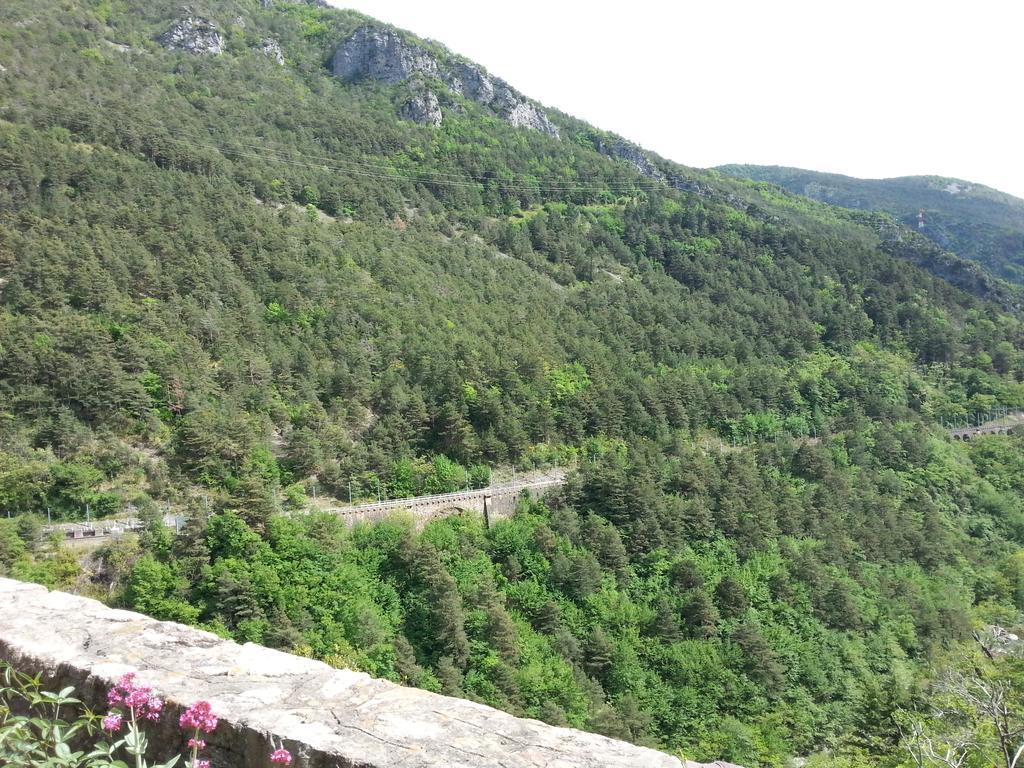 Auberge Saint Martin La Brigue Экстерьер фото