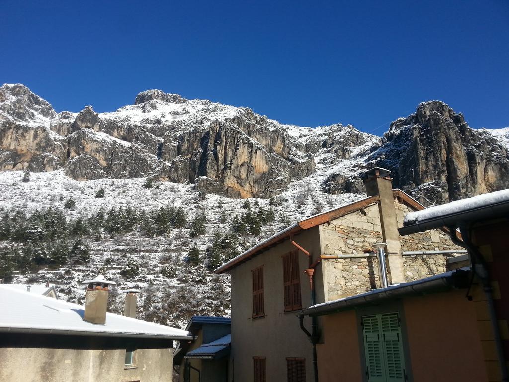 Auberge Saint Martin La Brigue Экстерьер фото
