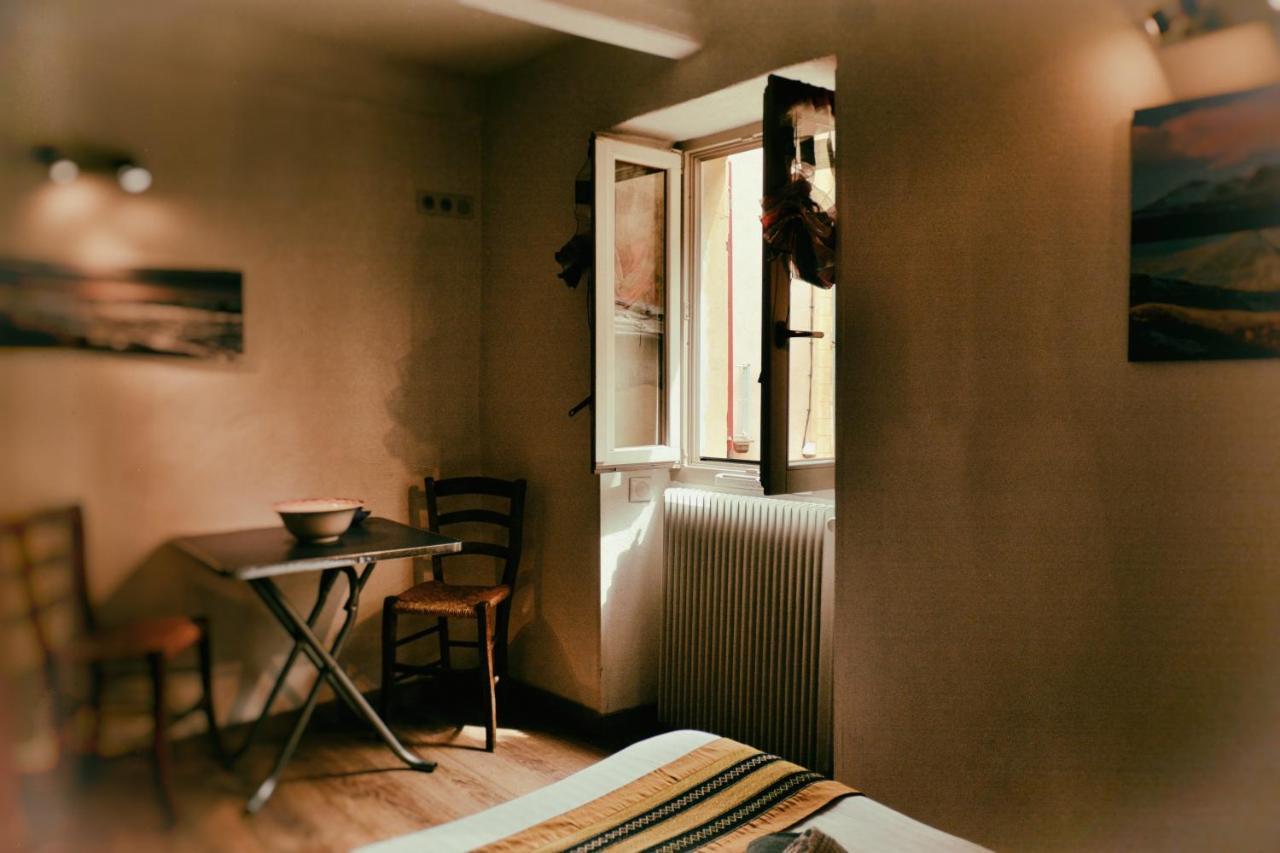Auberge Saint Martin La Brigue Экстерьер фото